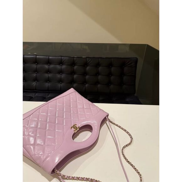 Chanel Women Pre-Loved Bag Very Good Condition - Picture 6 of 9